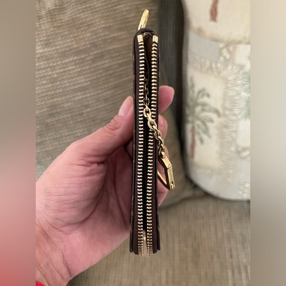 Authentic LOUIS VUITTON Limited Edition Monogram Complice Trunks Key Cles Coin - Picture 7 of 12